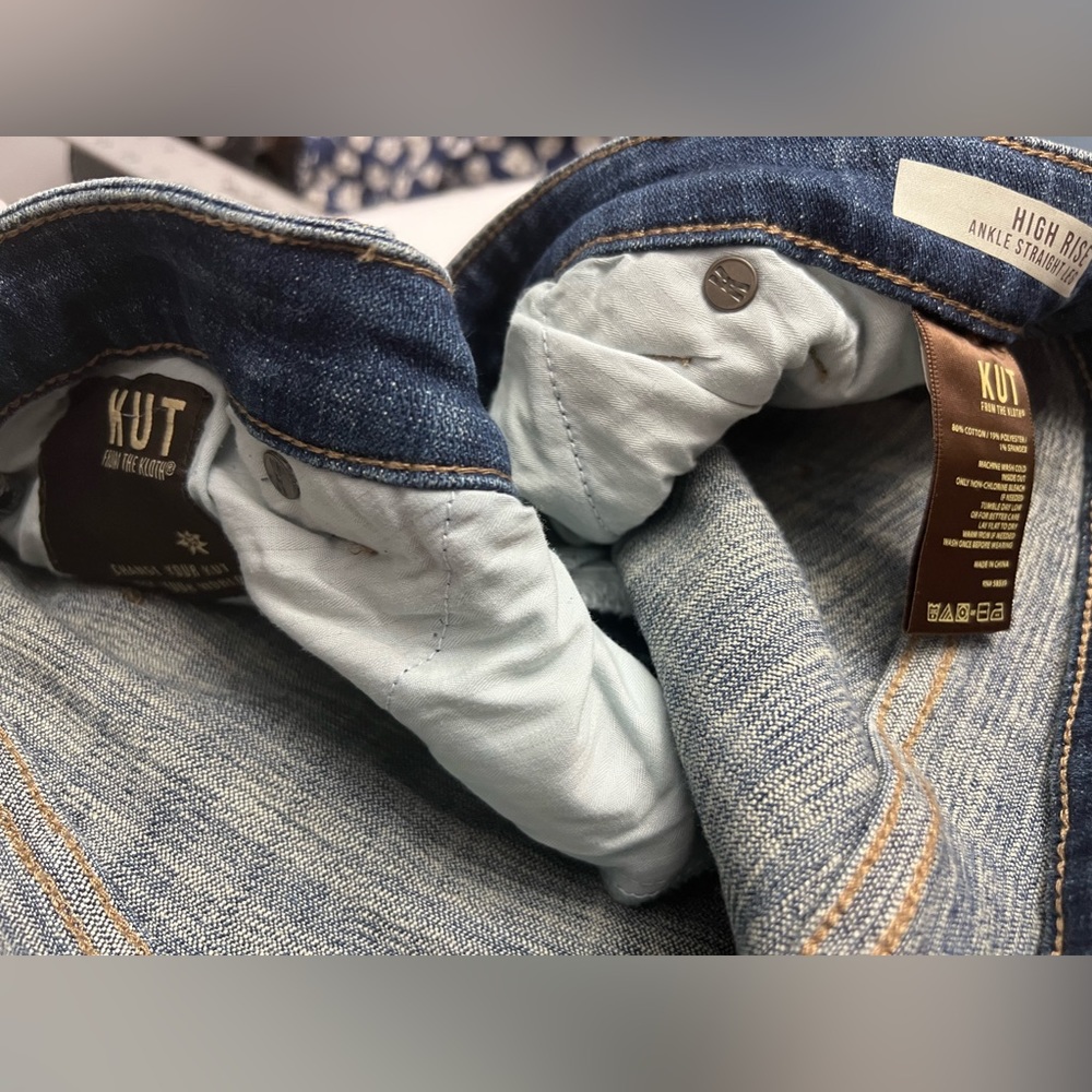 Size 18W KUT from the Kloth High Rise Ankle Straight Leg Jeans - Picture 6 of 6
